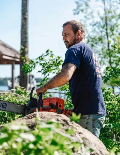 A&D husqvarna chainsaw worker lakeside columbia