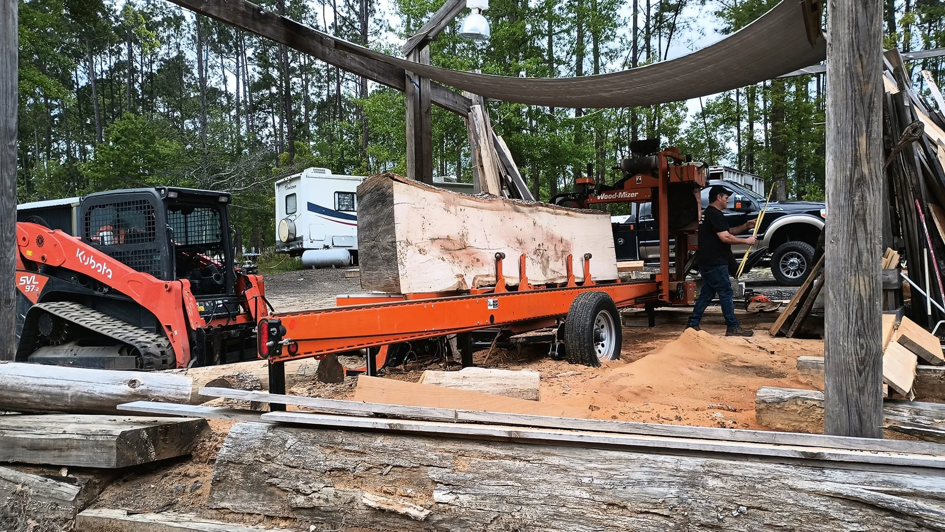 Wood mizer portable sawmill large slab kubota svl97 cayce sc